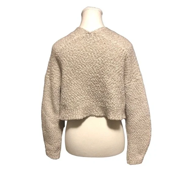 Urban Outfitters White/ Silver Cropped Open Front Popcorn Knit Cardigan Sweater - Picture 2 of 5